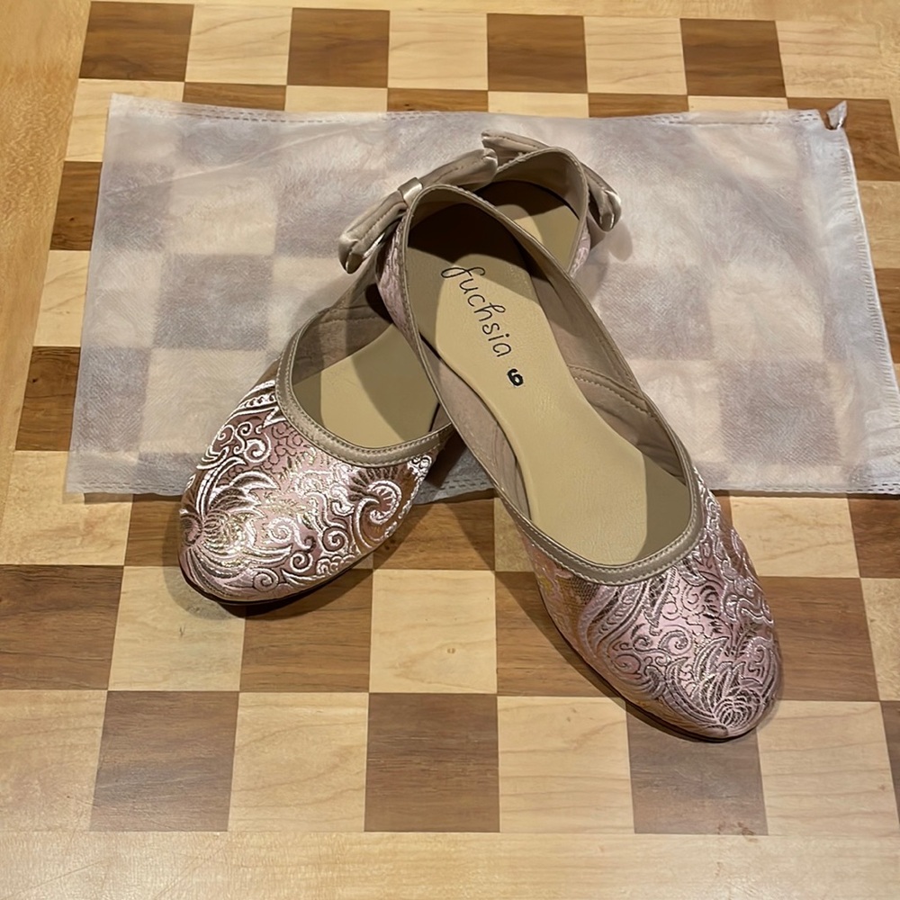 Fuchsia Handmade Luxury Flats Gold Pink Bows Size 6 New